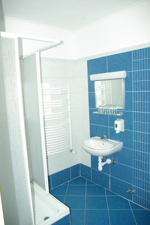 Salgo Hotel Salgotarjan Room photo